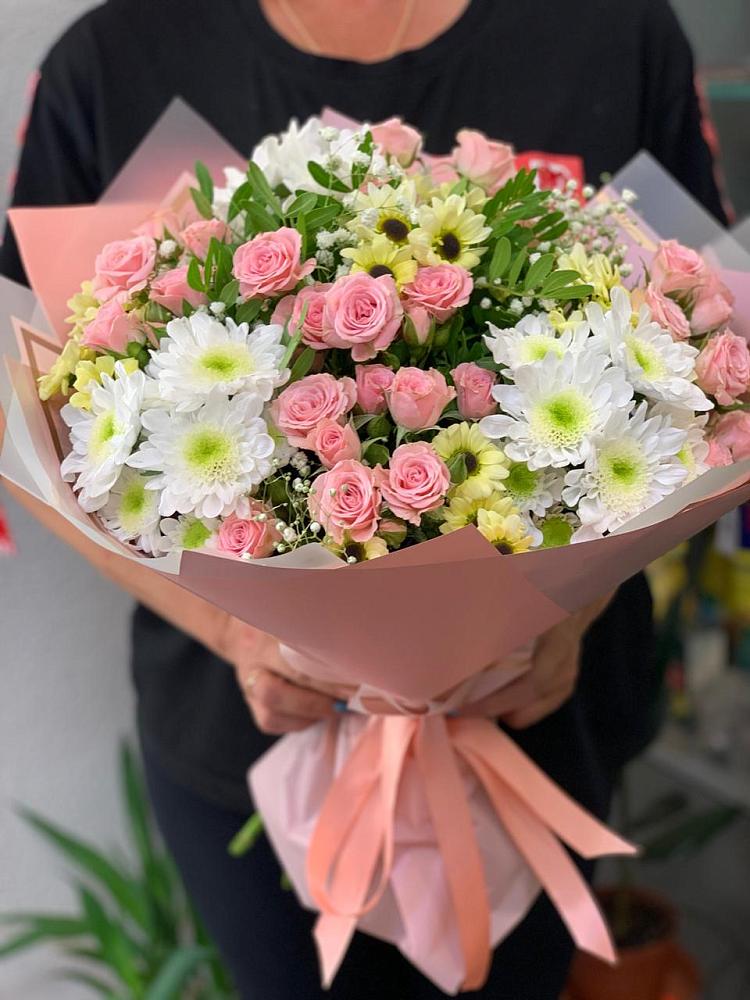 Букет цветов из: Розы и Хризантемы в Вохринке