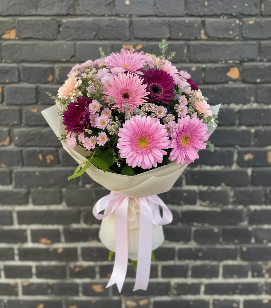 Букет цветов из: Герберы и Хризантемы в Вохринке