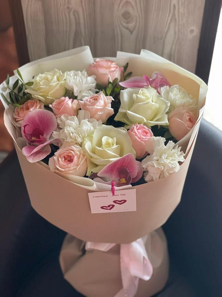 Букет цветов из: Орхидеи, Розы и Гвоздики в Вохринке