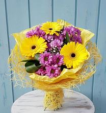 Букет цветов из:  Хризантемы и Герберы в Вохринке