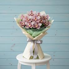 Букет цветов из:  Орхидеи и Розы в Вохринке