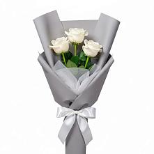 Букет 3 белые розы в Вохринке