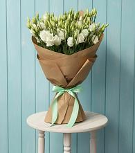 Букет цветов из:  Лизиантусы в Вохринке