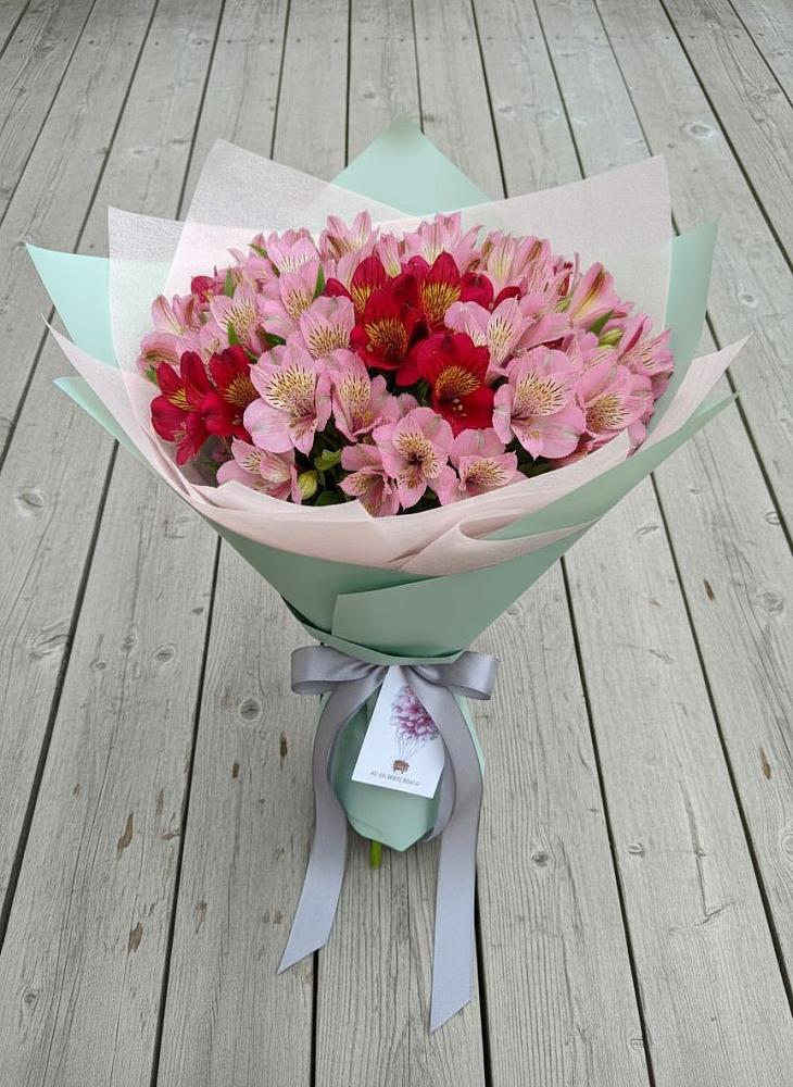 Букет цветов из: Альстромерии в Вохринке
