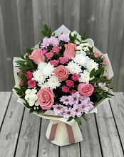 Букет цветов из:  Альстромерии, Гвоздики, Розы и Хризантемы в Вохринке