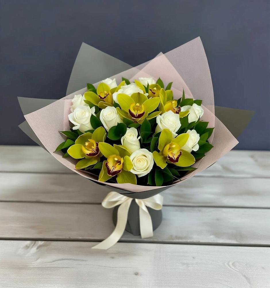 Букет цветов из: Орхидеи и Розы в Вохринке