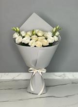 Букет цветов из:  Розы и Лизиантусы в Вохринке